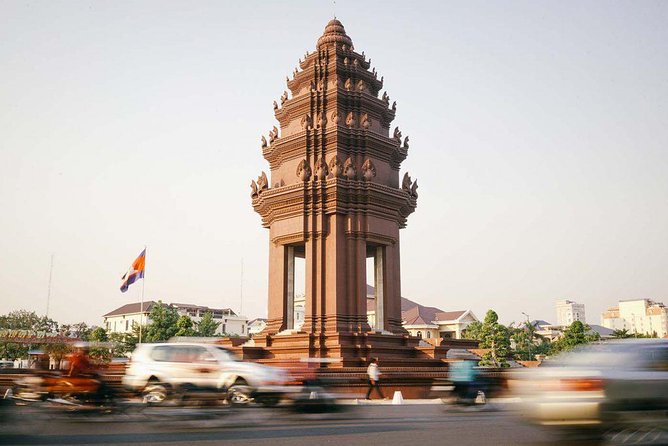 Phnom Penh Highlights - Getting to Phnom Penh