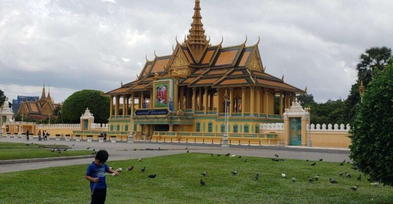 Phnom Penh Highlights Tour With Killing Fields & S-21 Prison - Pickup and Dropoff