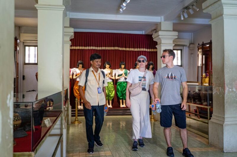 Phnom Penh Historical - Small Group Tour - Itinerary and Experience