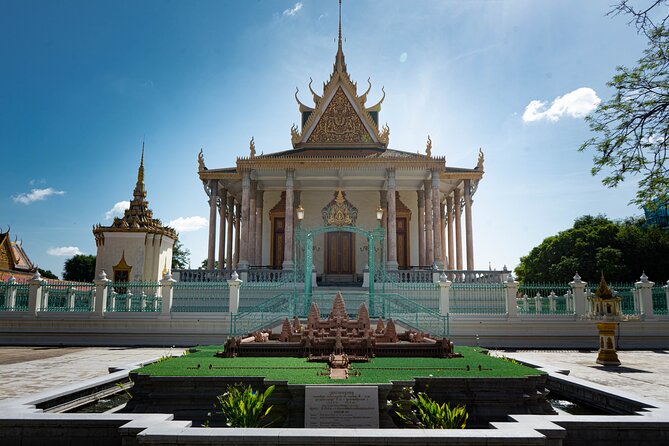 Phnom Penh Historical Tour - Itinerary and Duration