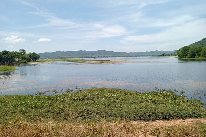Phnom Penh Kampot Kep Tour Pepper Farm, Salt Field, Crab Market - Kep Crab Market