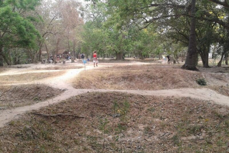 Phnom Penh: Killing Fields and Prison S21 Bus Tour - Tour Highlights