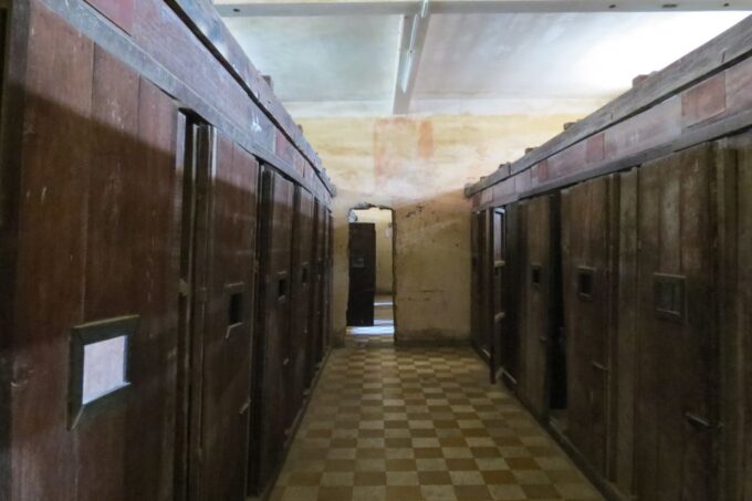 Phnom Penh: Killing Fields and Prison S21 Bus Tour - Frequently Asked Questions
