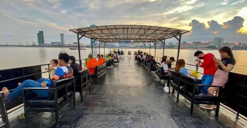 Phnom Penh: Mekong River Sunset Cruise and Tuk Tuk Ride - Highlights of the Experience