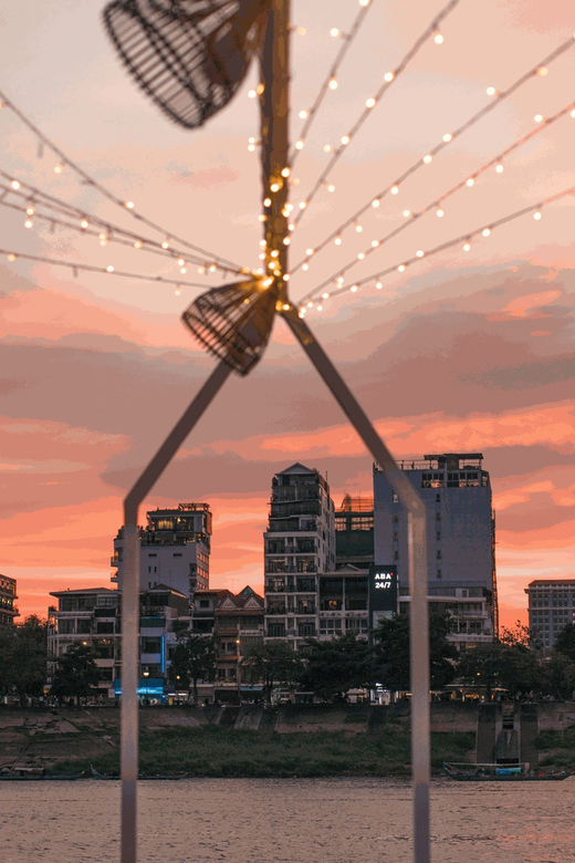 Phnom Penh: Mekong River Sunset Cruise Enjoy and Relaxing - Good To Know