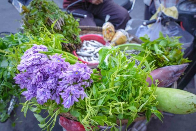 Phnom Penh: Morning Market & Guided Breakfast Tour by Tuktuk - Frequently Asked Questions