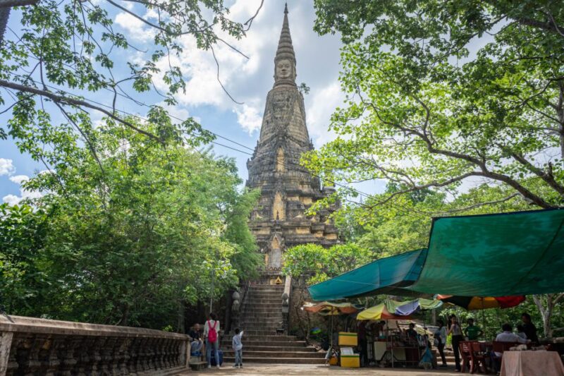 Phnom Penh: Phnom Oudong & Koh Chen Village - Lunch Include - Transportation and Guide