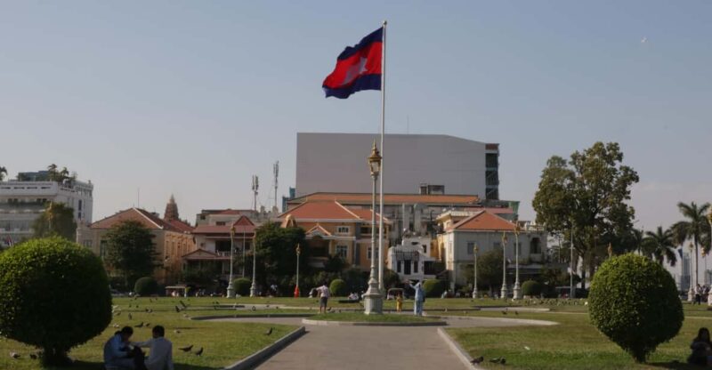 Phnom Penh Private Tour English Local Guide - Good To Know