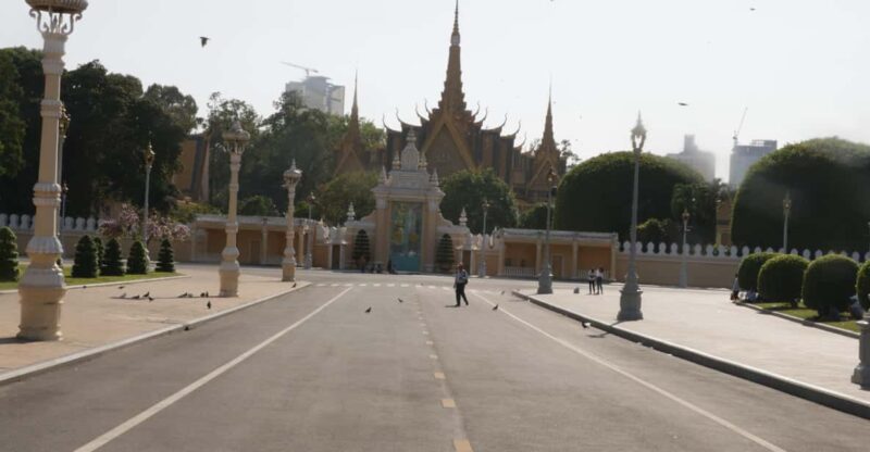 Phnom Penh Private Tour Local English Guides Driver - Good To Know