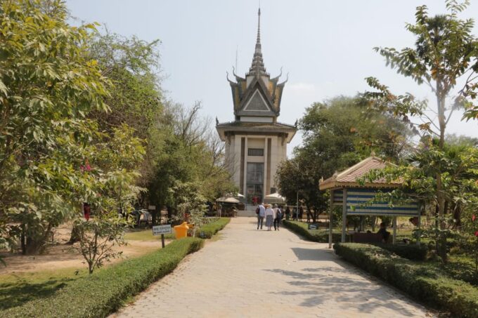 Phnom Penh Private Tour Local English Guides Driver - Included and Optional Fees