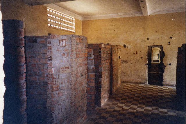 Phnom Penh Private Tour Tuol Sleng & Choeng Ek Killing Field - Frequently Asked Questions