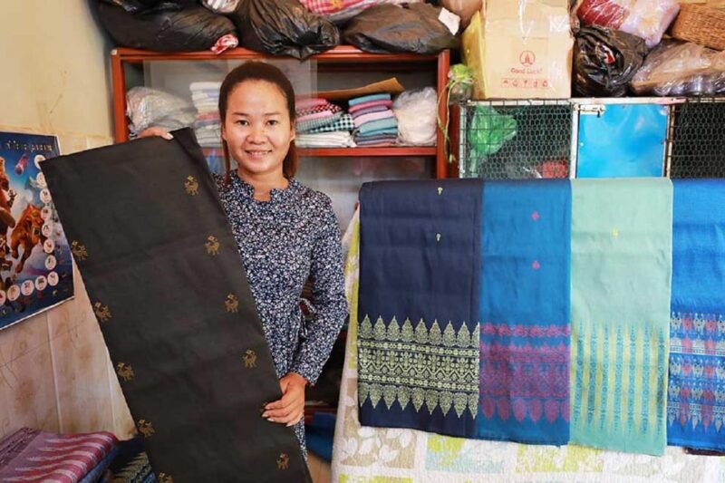 Phnom Penh: Silk Islands Bike Half Day by Private Tour - Flexible Booking