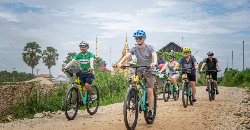 Phnom Penh: Silk Islands Half-Day Bike Tour - Experience Highlights