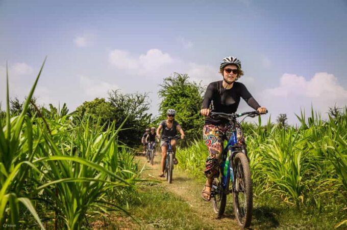 Phnom Penh: Silk Islands Half Day Guided Bike Tour - Scenic Rural Landscapes