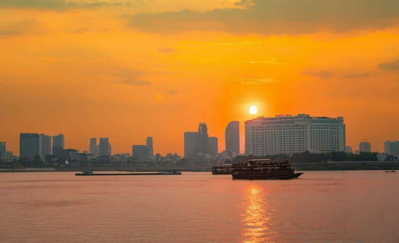 Phnom Penh Sunset Cruise & Evening City Tour Vespa Adventure - The Experience in Detail