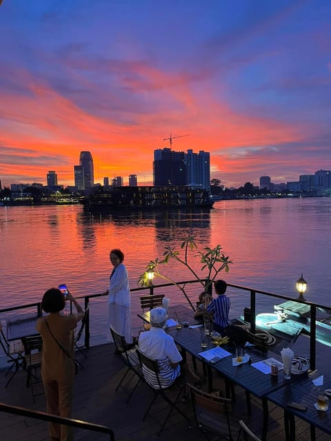 Phnom Penh: Sunset Cruise Tour Enjoy and Relaxing - Key Points