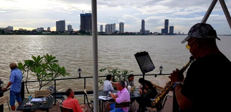 Phnom Penh: Sunset Cruise Tour Enjoy and Relaxing - Highlights of the Cruise