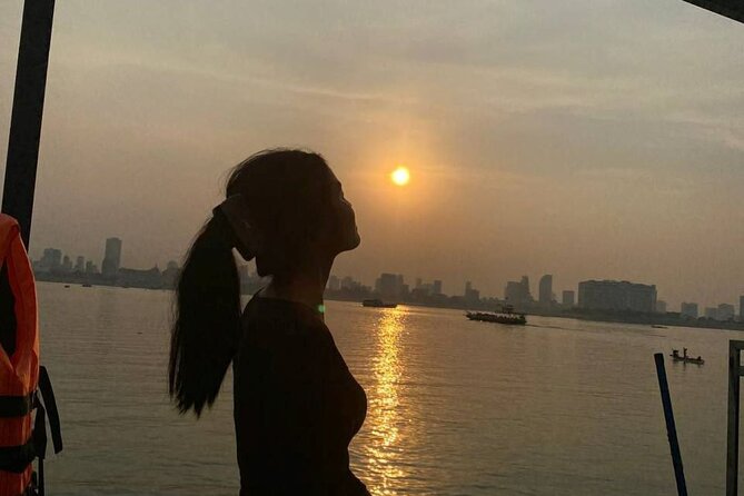 Phnom Penh Sunset Cruise Tour: Freeflow Beers & BBQ Buffet - Pickup Details