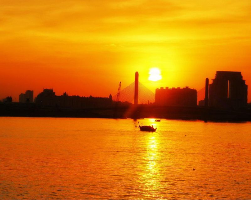 Phnom Penh: Sunset Cruise With Unlimited Beers & BBQ Buffet - Good To Know