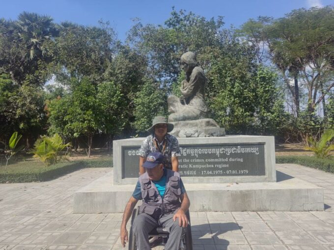 Phnom Penh: The Killing Fields & Tuol Sleng Genocide Museum - Exploring Cambodias Dark History