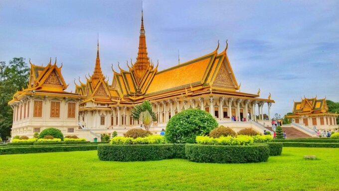 Phnom Penh to Siem Reap by Private Car or Minivan - Inclusions and Restrictions