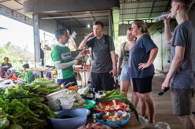 Phnom Penh to Silk Island by Tuk-Tuk With Local Expert - Wandering Through Scenic Rice Paddies