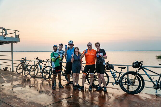Phnom Penh to Silk Island Sunset Bike Tour/ E-Bike or Tuk Tuk - Key Points