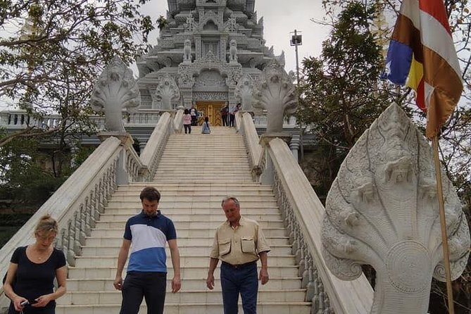 Phnom Penh Tour Guides - Meeting and Pickup Details