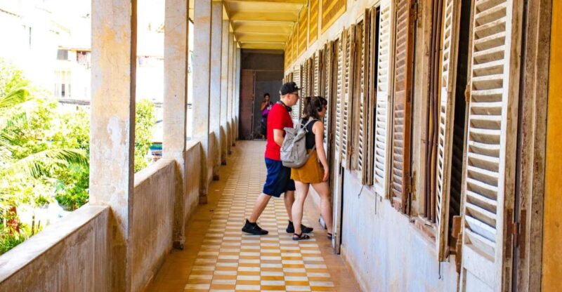 Phnom Penh: Tour of Tuol Sleng Prison and Choeng Ek Memorial - Historical Significance
