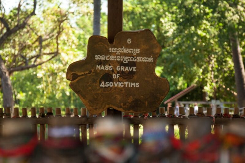 Phnom Penh: Tour of Tuol Sleng Prison and Choeng Ek Memorial - Exploring Tuol Sleng Genocide Museum