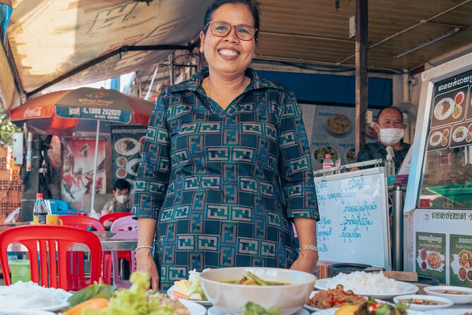 Phnom Penh's Culinary Underground: Local Food Tour by Tuk-tuk - Inclusive Package
