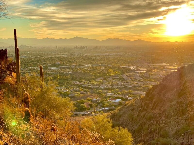 Phoenix: Epic Camelback Mountain Guided Hike | Ascend Peak! - Guided Hike to the Summit