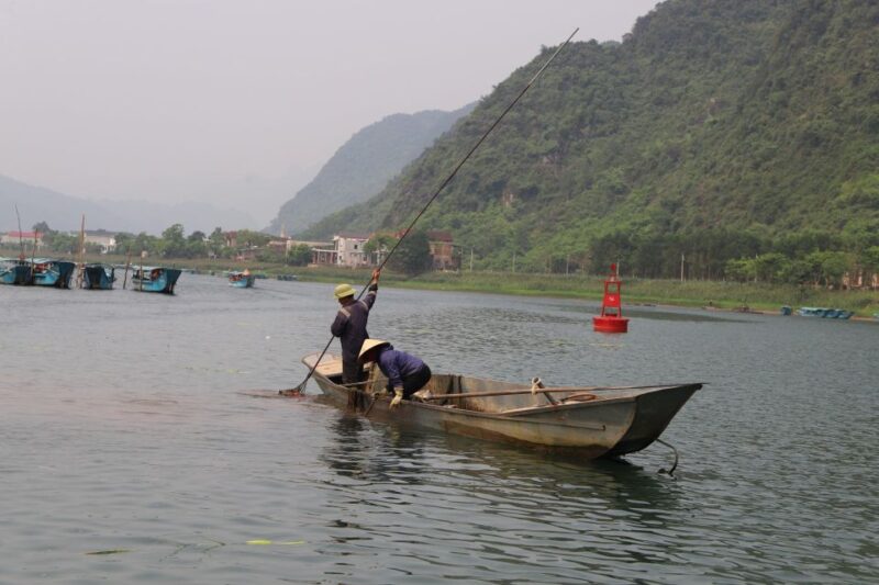 Phong Nha: Cave Exploration and Zipline Dark Cave Tour - Rejuvenating Mud Bath