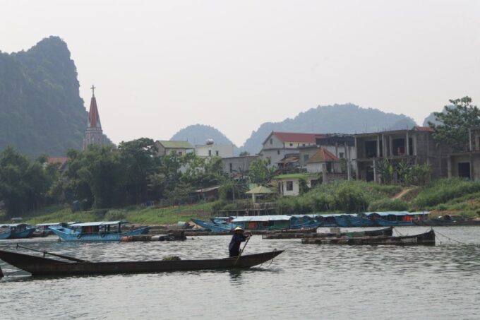 Phong Nha: Cave Exploration and Zipline Dark Cave Tour - Recommended Packing Essentials