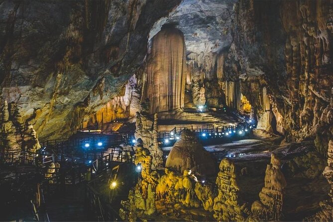PHONG NHA CAVE- PARADISE CAVE FULL DAY FROM DONG HOI or PHONG NHA - Recommended by Travelers