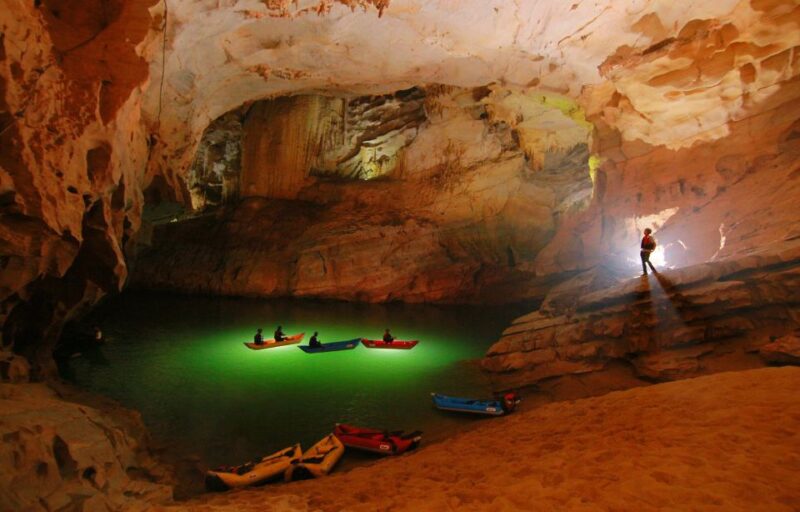 Phong Nha: Phong Nha National Park Guided Tour With Lunch - Lunch at Local Restaurant