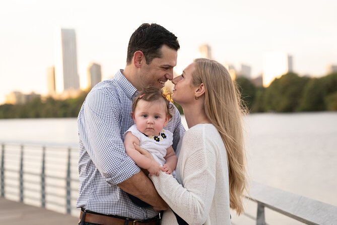 Photo Activity in Austin With Portrait Photographer - Iconic Sights in Austin