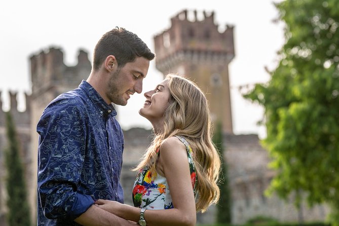 Photo Service Of Couple, Family And Vacation - Key Points