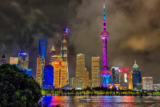 Photo Session on the Famous Shanghai Skyline - The Value and Practical Considerations