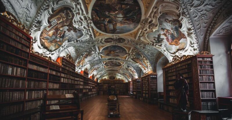 Photo Tour: Prague Hidden Gems - Key Points