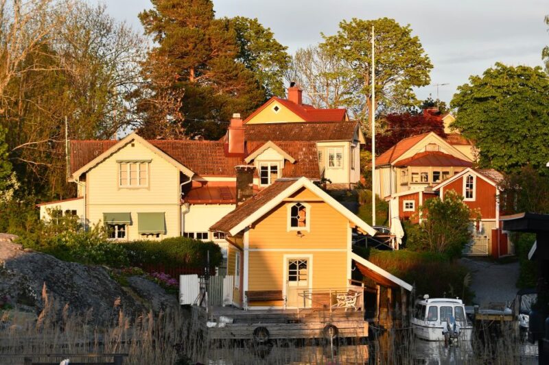 Photo Tour: Stockholm Islands Historical Day Tour - What to Expect