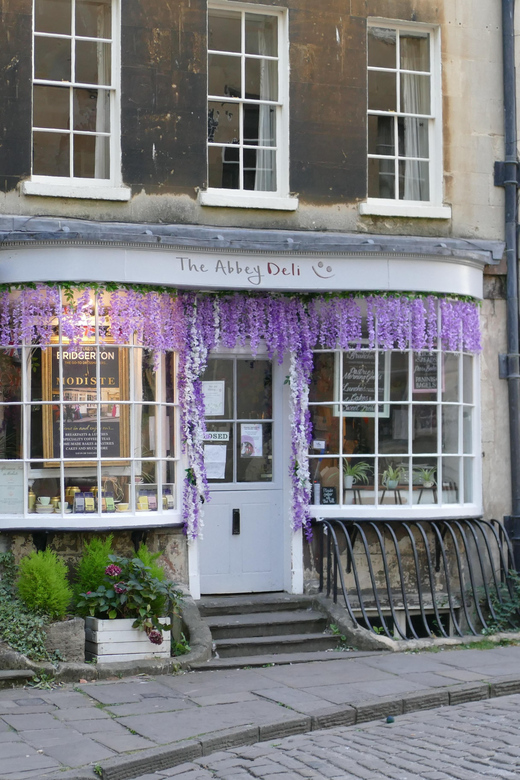 Photo Tours in Bath: Walking Tour With Local Expert Guide - Tour Itinerary