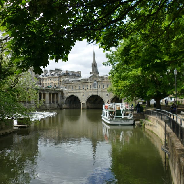 Photo Tours in Bath: Walking Tour With Local Expert Guide - Booking Information
