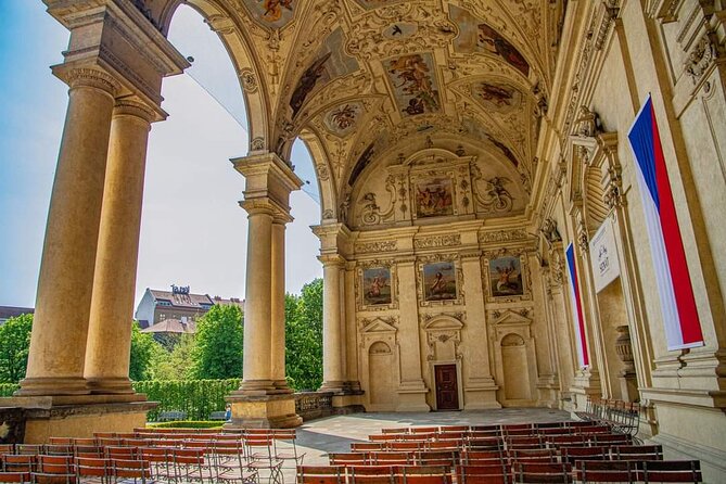 Photogenic Prague 6 Hours Tour by Car - Vegetarian and Vegan Options