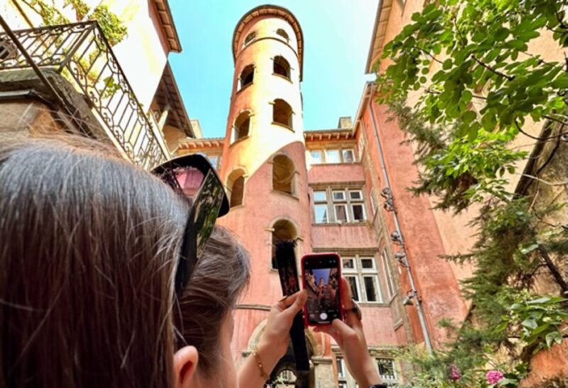 Photographic and Historical Workshop of Old Lyon - Experience Highlights