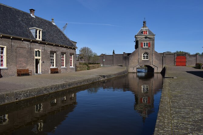Photographic Tour in Delft Historical Center - Exploring Delfts Historical Center