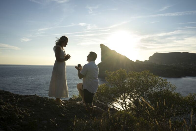 Photography: Portrait Session in Marseille, Côte Bleue, Cassis - Meeting Location and Logistics