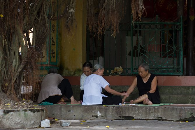 Photography Tour to Tho Ha - the Rice Paper Making Village - Dress Code and Confirmation