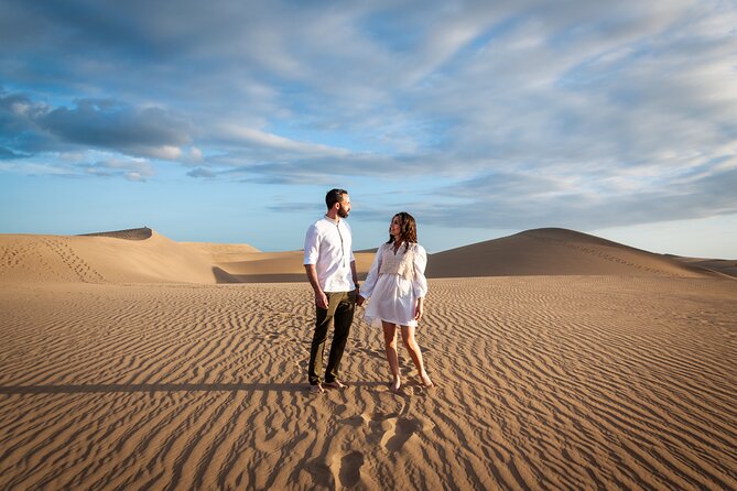Photoshoot at Dunas Maspalomas in Desert Beach Ocean View - Scenic Dunes and Ocean Views