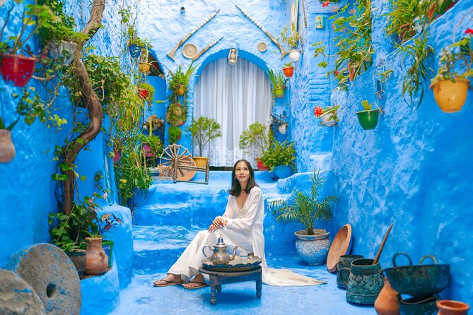 Photoshoot by Local Professional Photographer in Chefchaouen - Photographers Expertise and Style